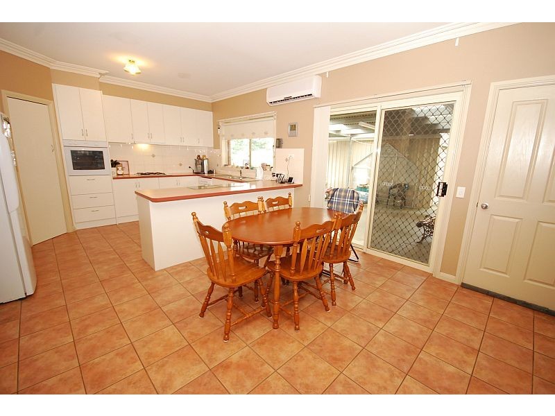 166 Cuthberts Road, Alfredton VIC 3350