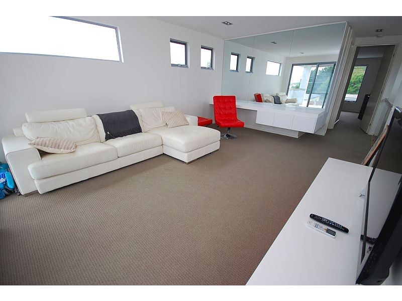 2/504 Sherrard Street, Black Hill VIC 3350