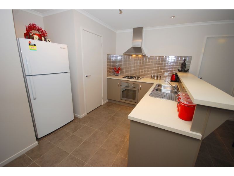 11 Rorey Street, Delacombe VIC 3356