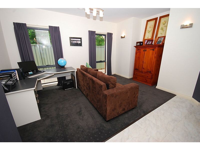 3 Deep Lead Close, Canadian VIC 3350