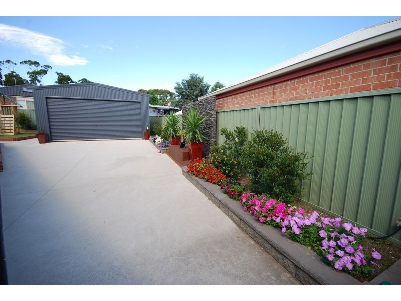 3 Deep Lead Close, Canadian VIC 3350