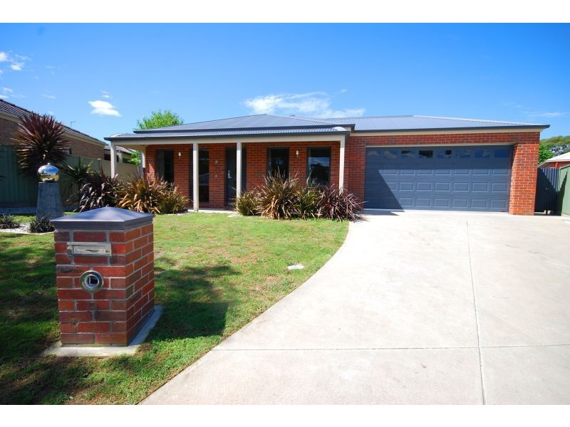 3 Deep Lead Close, Canadian VIC 3350