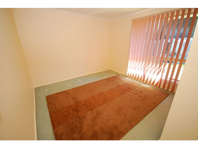 11 Zora Court, Sebastopol VIC 3356