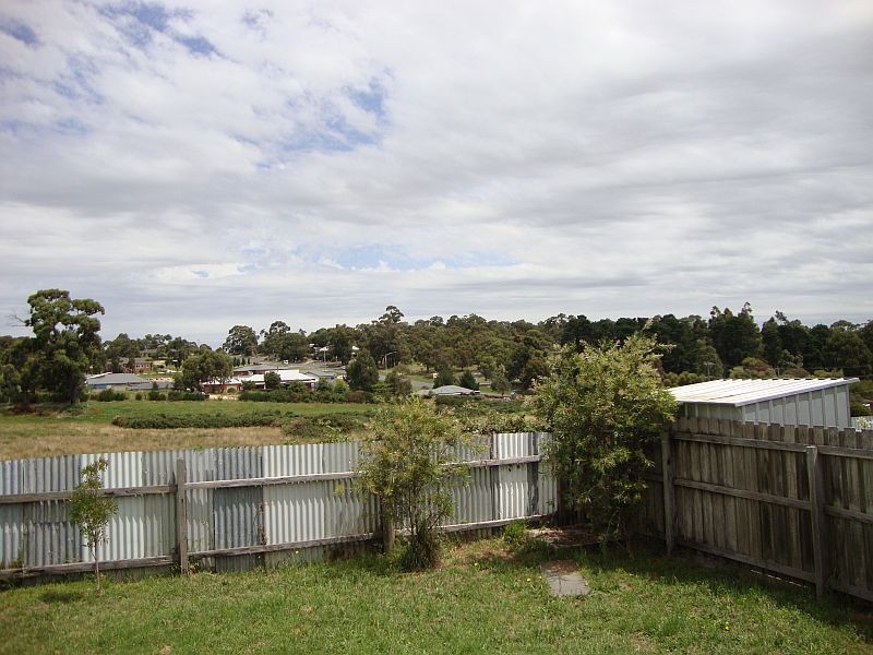 818 Eureka Street, Eureka VIC 3350