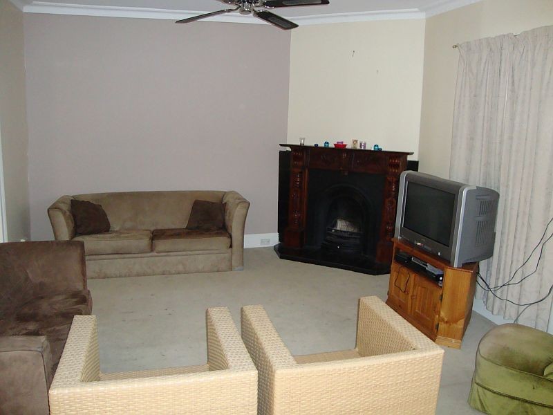 301 Joseph Street, Canadian VIC 3350