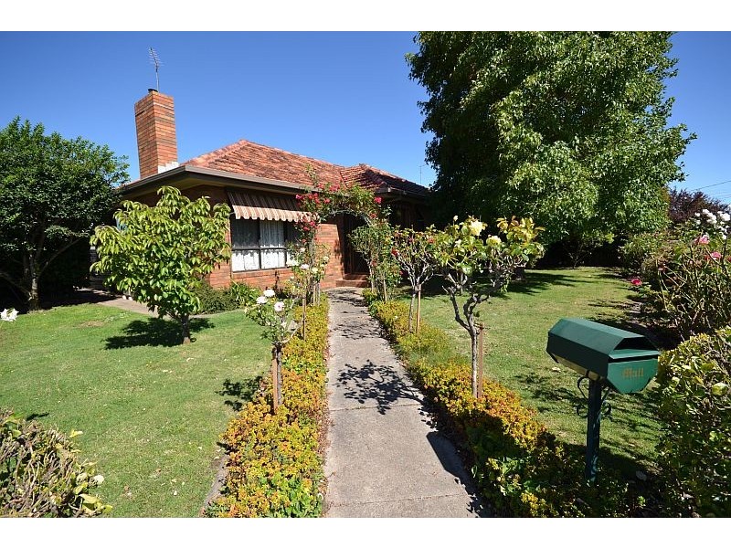 4 Margaret Street, Wendouree VIC 3355