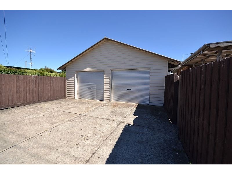 4 Margaret Street, Wendouree VIC 3355