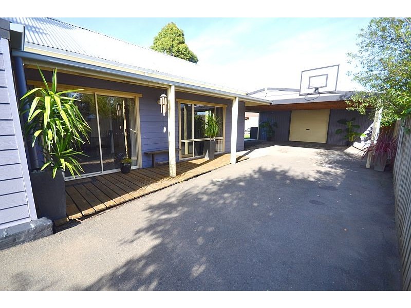 300 Albert Street, Sebastopol VIC 3356