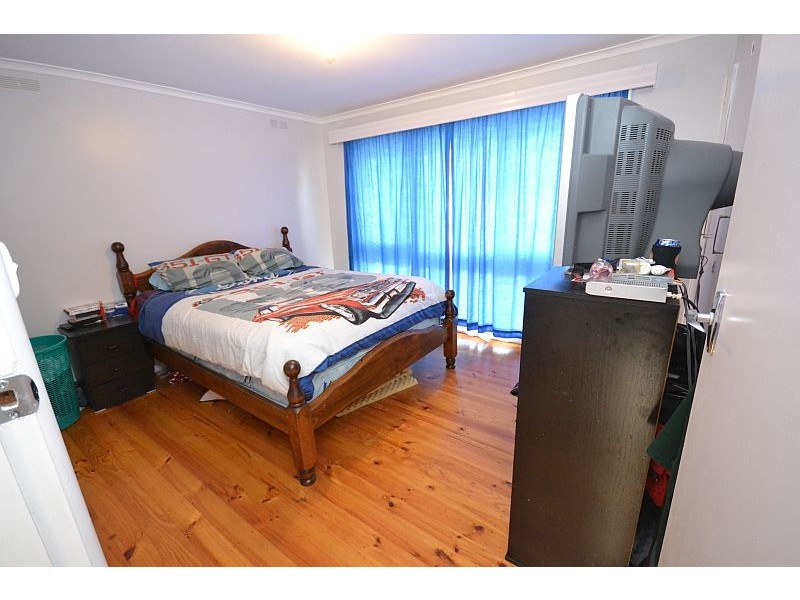 8 Waldemar Street, Wendouree VIC 3355