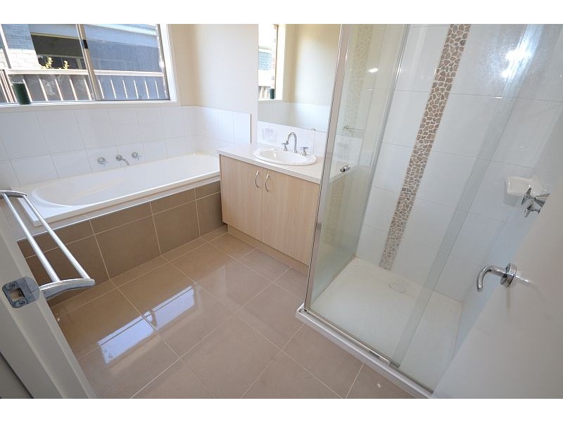 37 Lawrie Drive, Alfredton VIC 3350