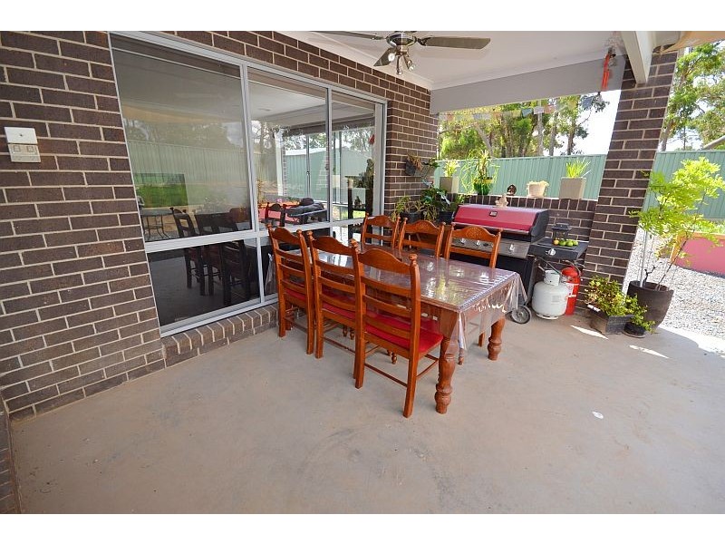 18 Platypus Drive, Mount Clear VIC 3350