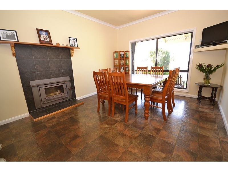 14 Lesters Road, Bungaree VIC 3352