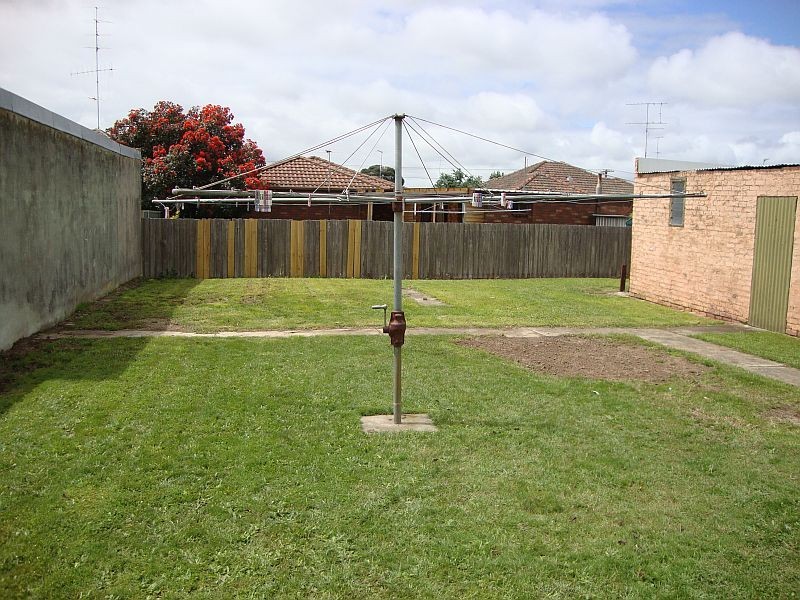 10 Grammar Street, Wendouree VIC 3355