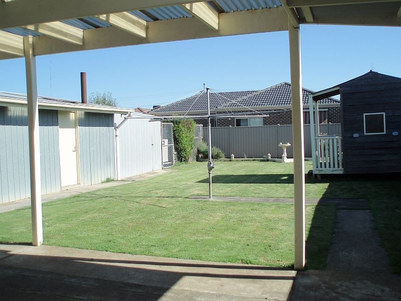 76 Marie Crescent, Wendouree VIC 3355