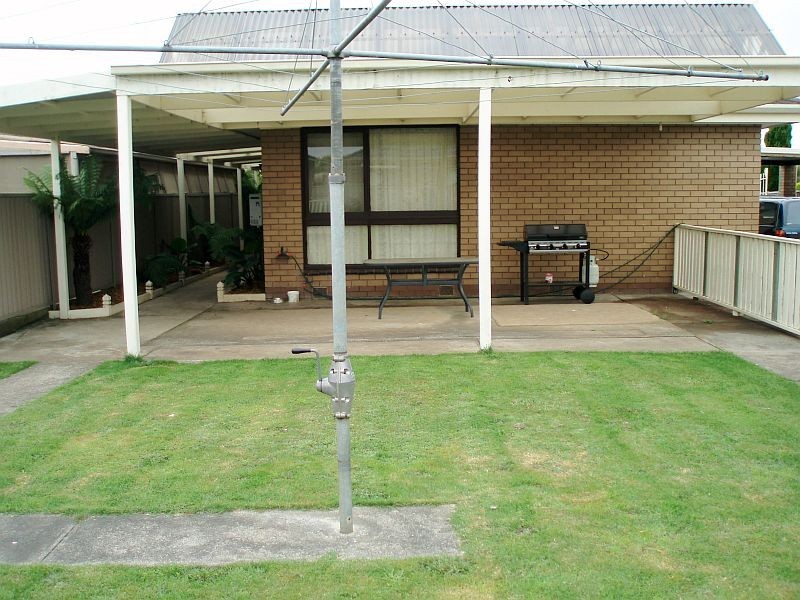 76 Marie Crescent, Wendouree VIC 3355