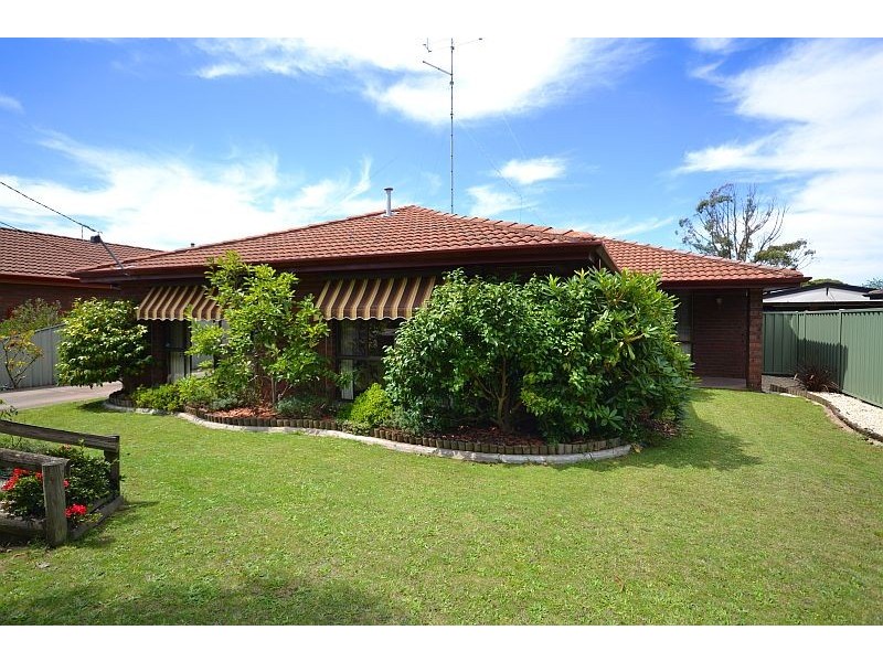 13 Cromwell Street, Sebastopol VIC 3356