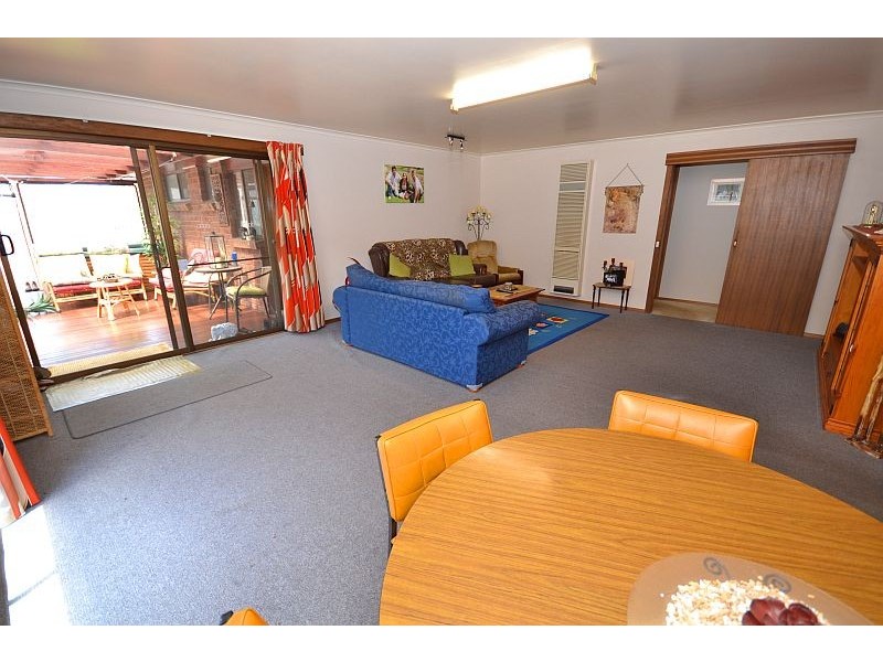 13 Cromwell Street, Sebastopol VIC 3356