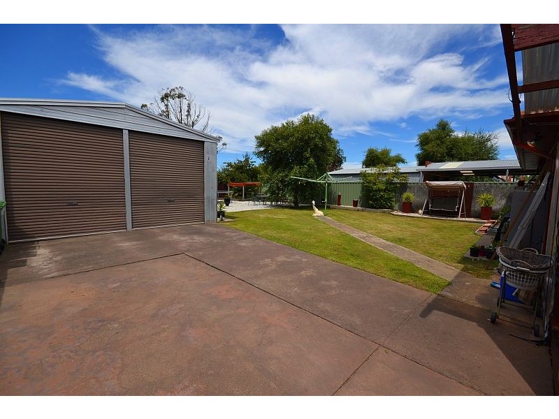 13 Cromwell Street, Sebastopol VIC 3356