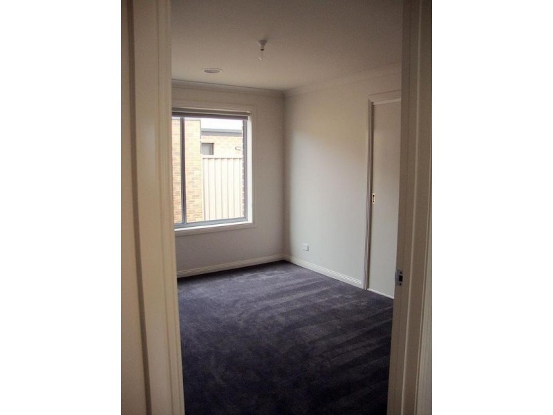 3 Muller Court, Mount Clear VIC 3350