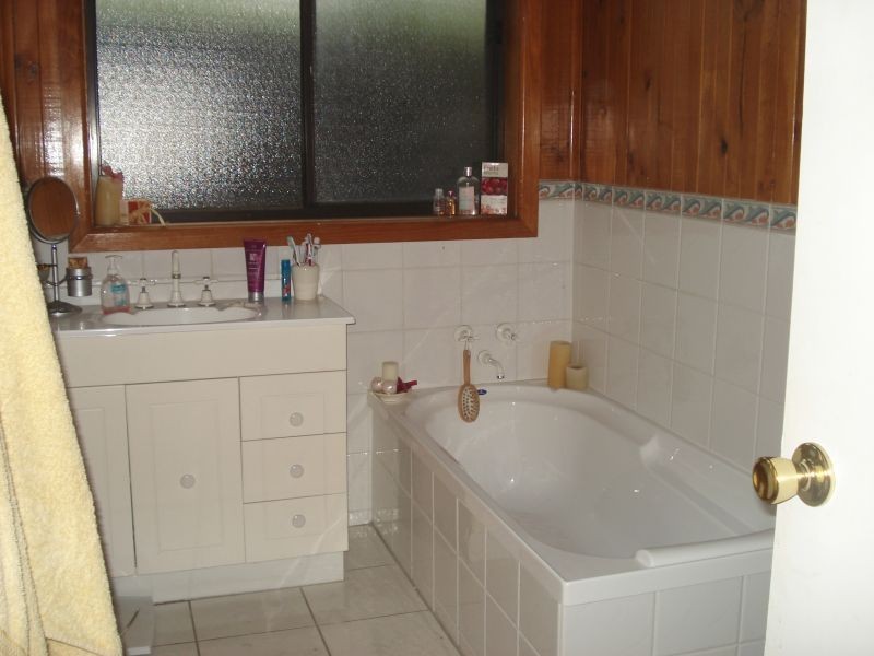 8 Park Street, Redan VIC 3350