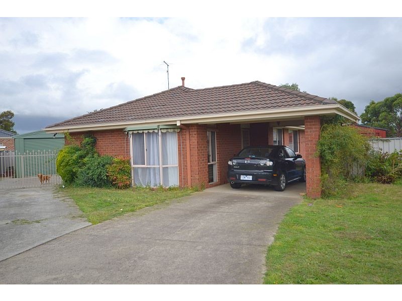 7 Zora Court, Sebastopol VIC 3356