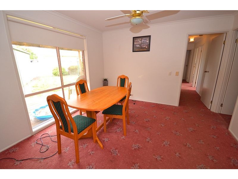 7 Zora Court, Sebastopol VIC 3356