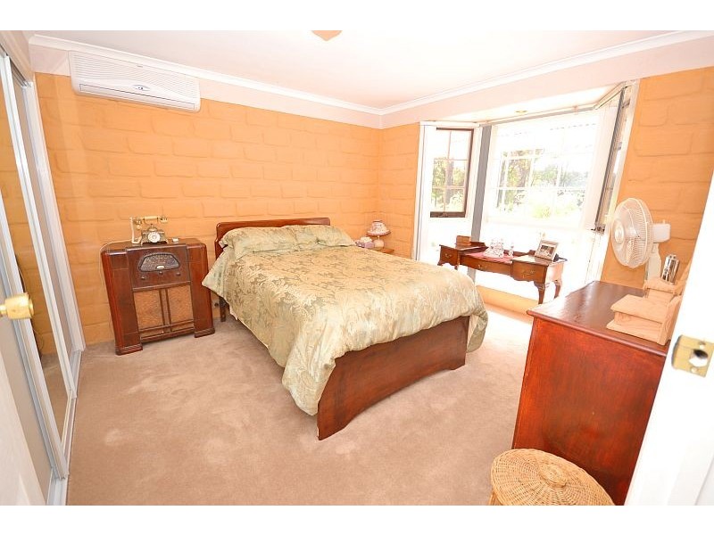 4 Laurence Drive, Snake Valley VIC 3351