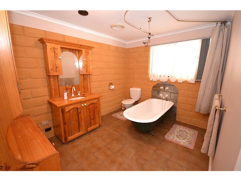 4 Laurence Drive, Snake Valley VIC 3351