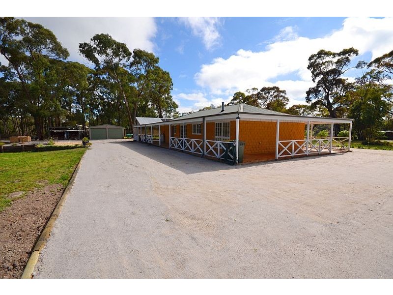 4 Laurence Drive, Snake Valley VIC 3351