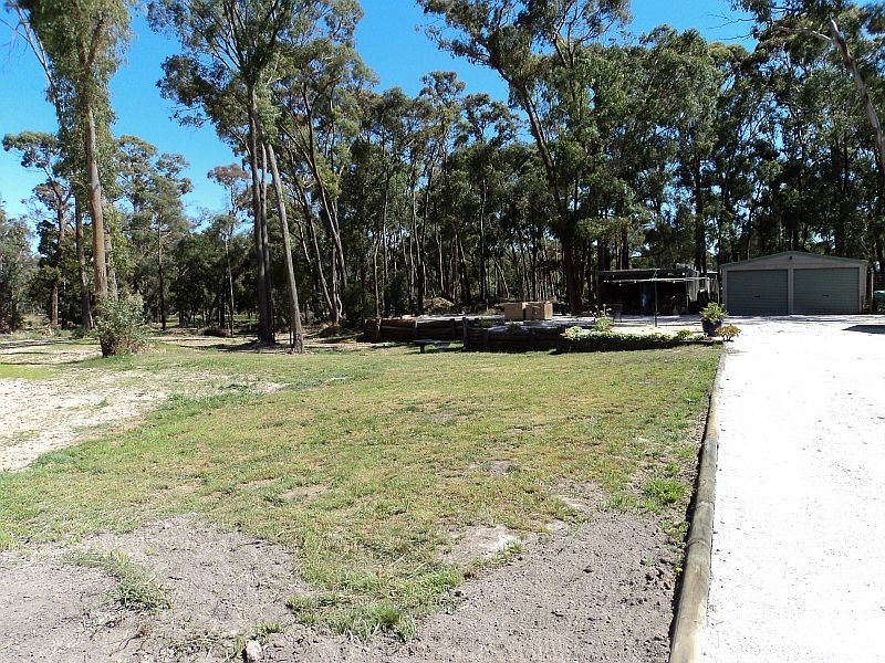 4 Laurence Drive, Snake Valley VIC 3351