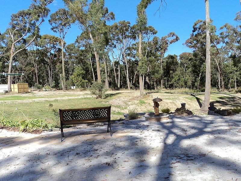 4 Laurence Drive, Snake Valley VIC 3351