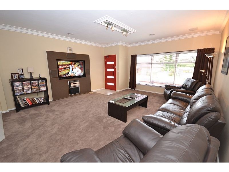 31 Head Street, Wendouree VIC 3355