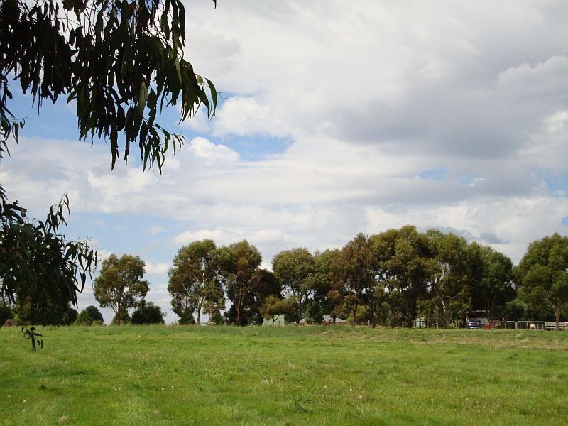 16B Launchley Drive, Cardigan Village VIC 3352