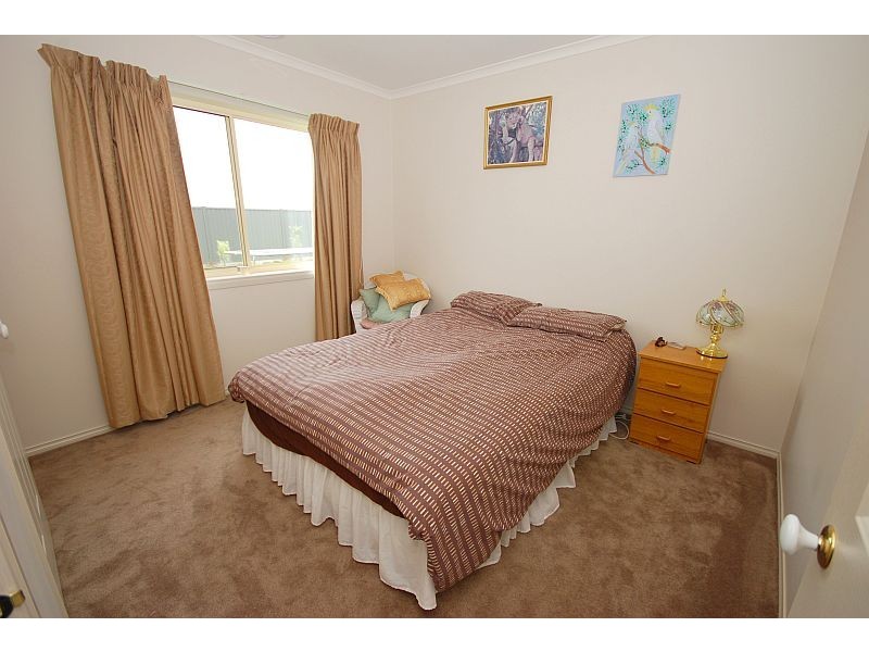 128 Alfredton Drive, Alfredton VIC 3350