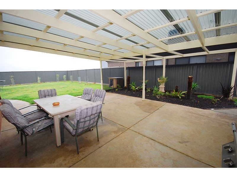 128 Alfredton Drive, Alfredton VIC 3350