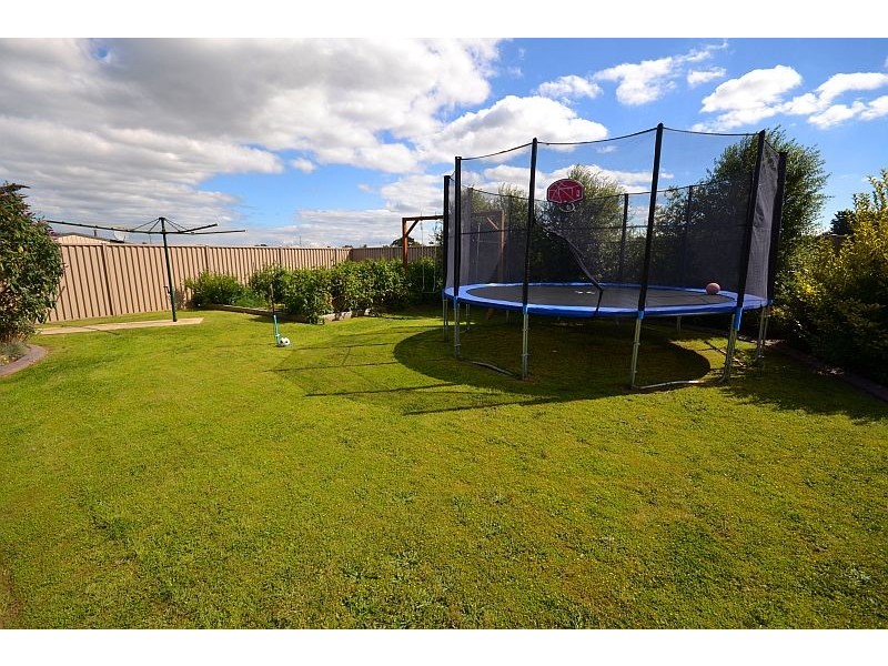 10 Josephine Way, Sebastopol VIC 3356