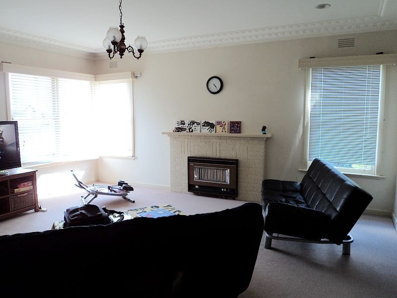 4 Fisher Street, Wendouree VIC 3355