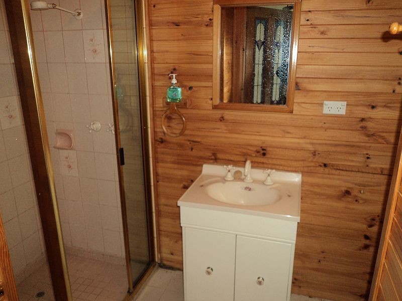 4 Fisher Street, Wendouree VIC 3355