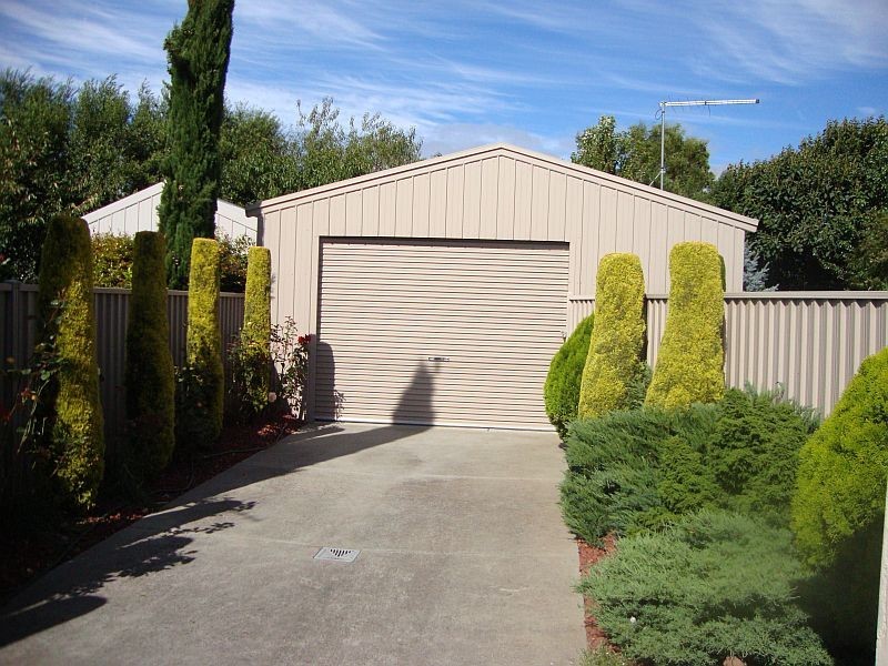 17 Tudor Avenue, Delacombe VIC 3356