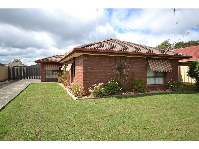 25 Kowree Crescent, Sebastopol VIC 3356