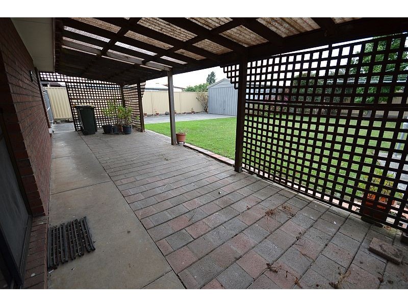 25 Kowree Crescent, Sebastopol VIC 3356
