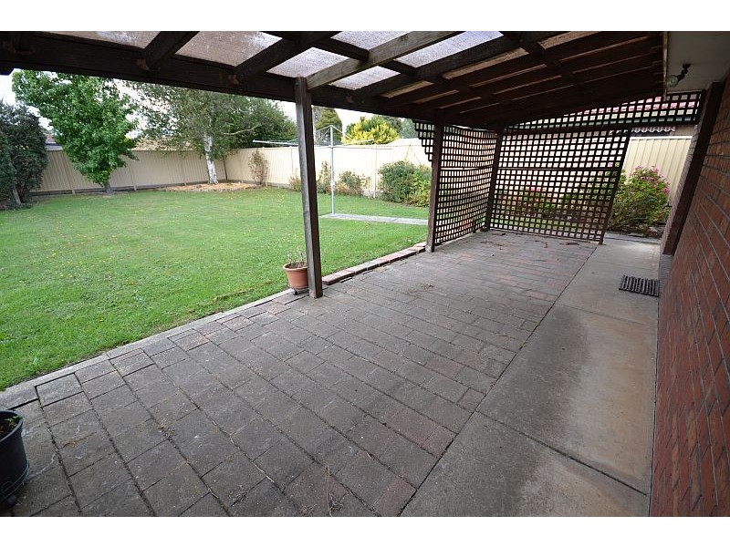 25 Kowree Crescent, Sebastopol VIC 3356