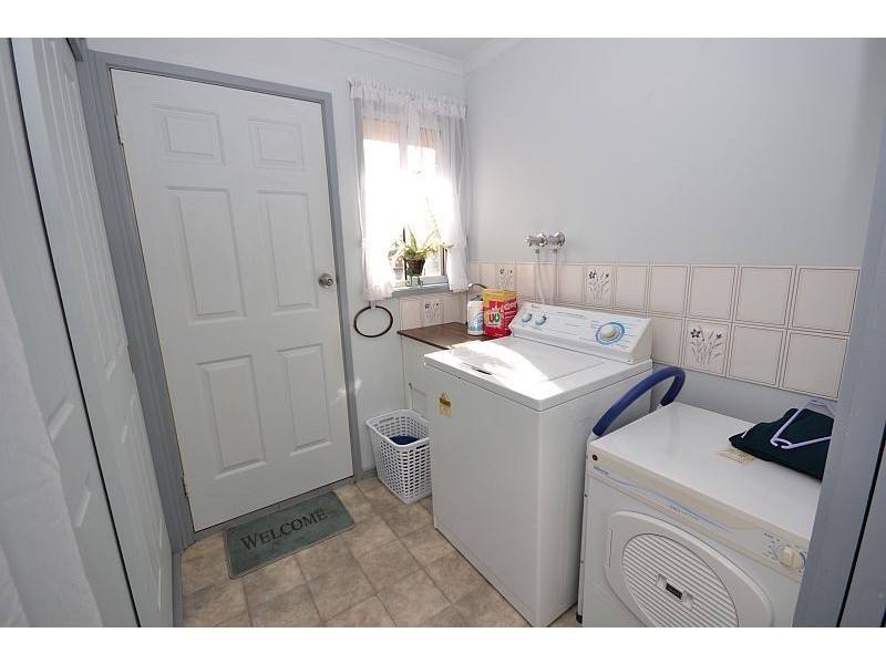 33 High Street, Beaufort VIC 3373