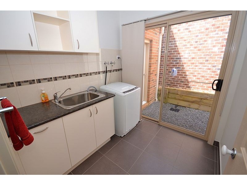 19 Pinevale Way, Ballarat North VIC 3350