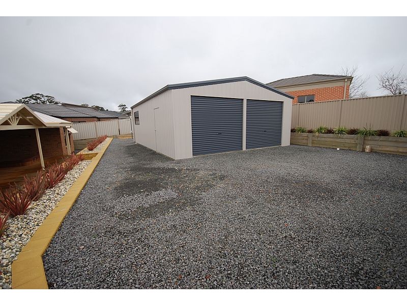 19 Pinevale Way, Ballarat North VIC 3350