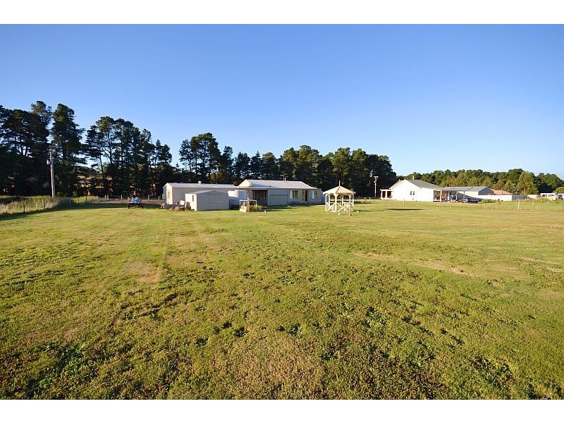 38 Jackson Street, Linton VIC 3360