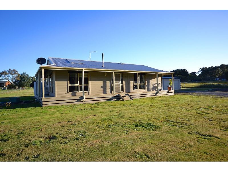 38 Jackson Street, Linton VIC 3360