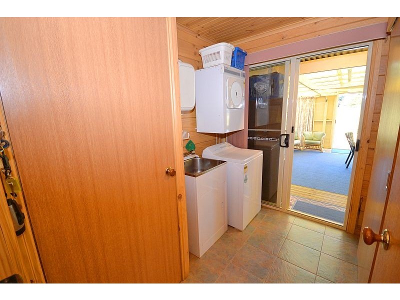 38 Jackson Street, Linton VIC 3360