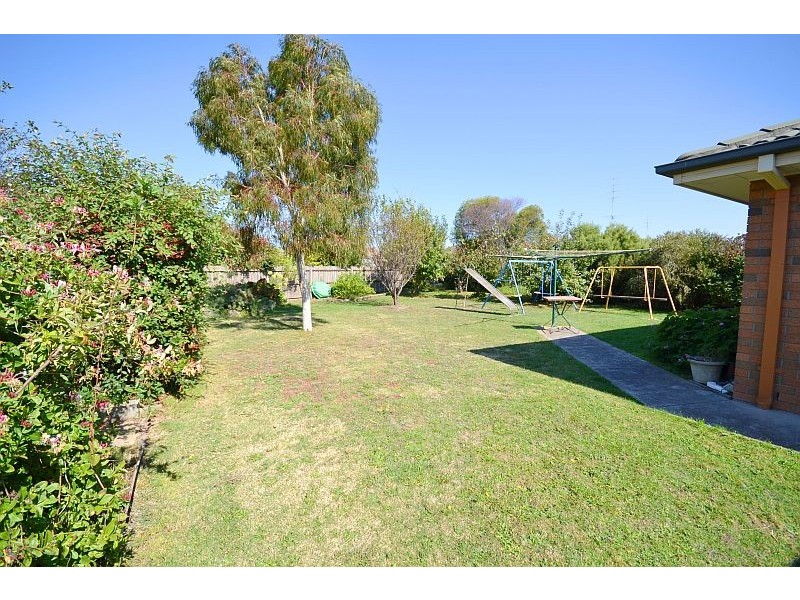 2 Holly Court, Delacombe VIC 3356