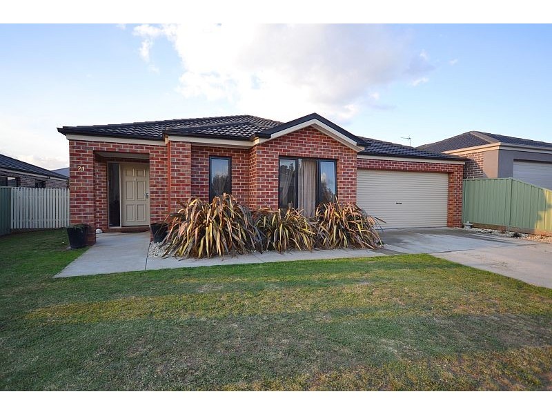 21 Delaney Drive, Miners Rest VIC 3352
